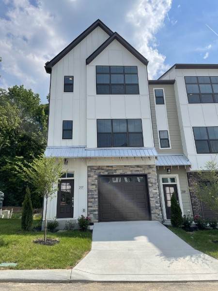 217 Stonecrest Cir - Photo 1