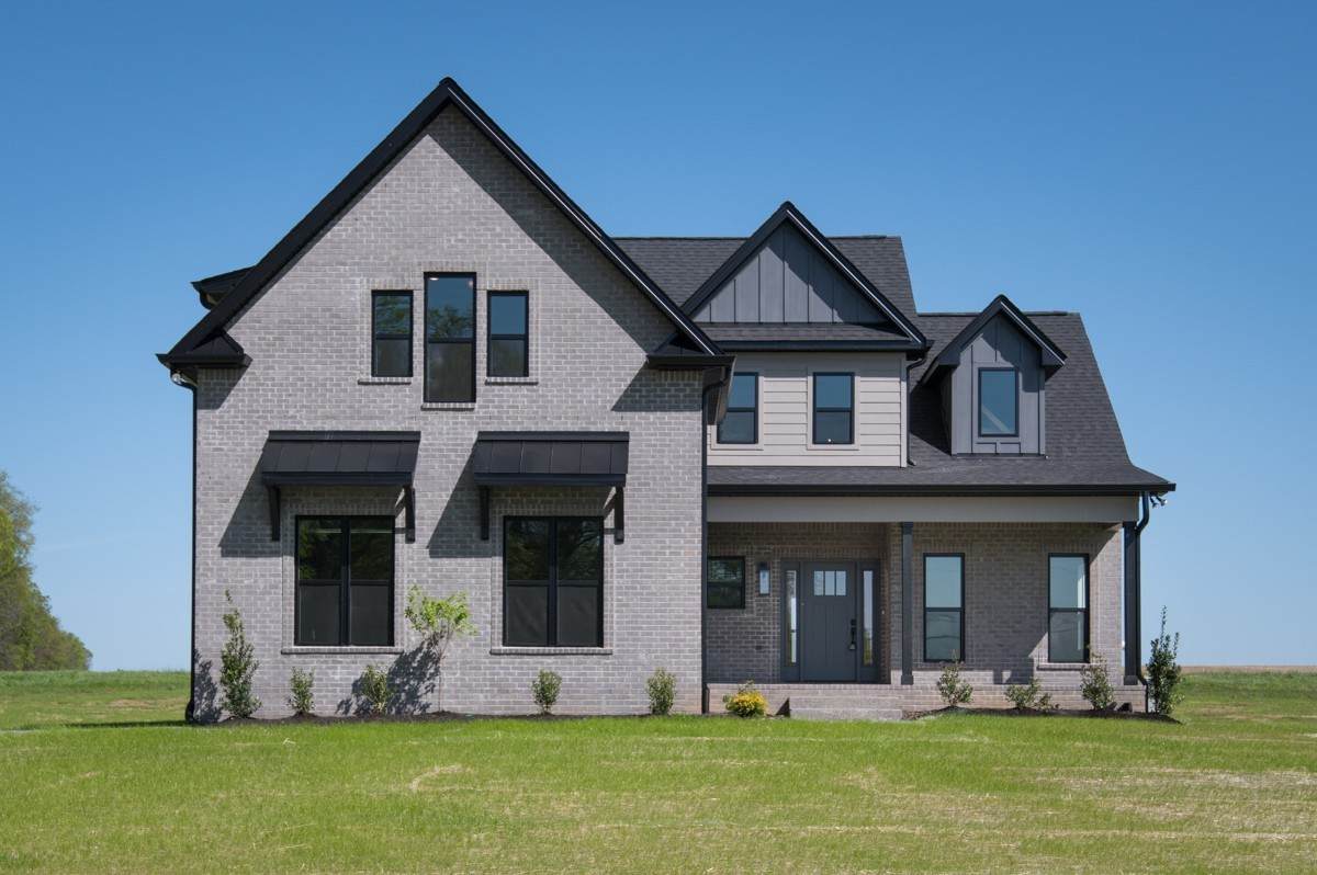 512 Greenfield Ln - Photo 1