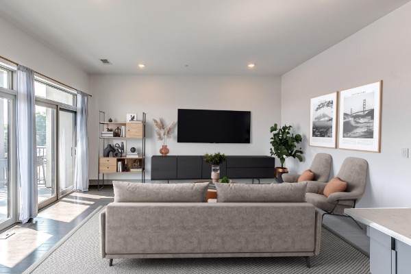 2407 8th Ave - Photo 1