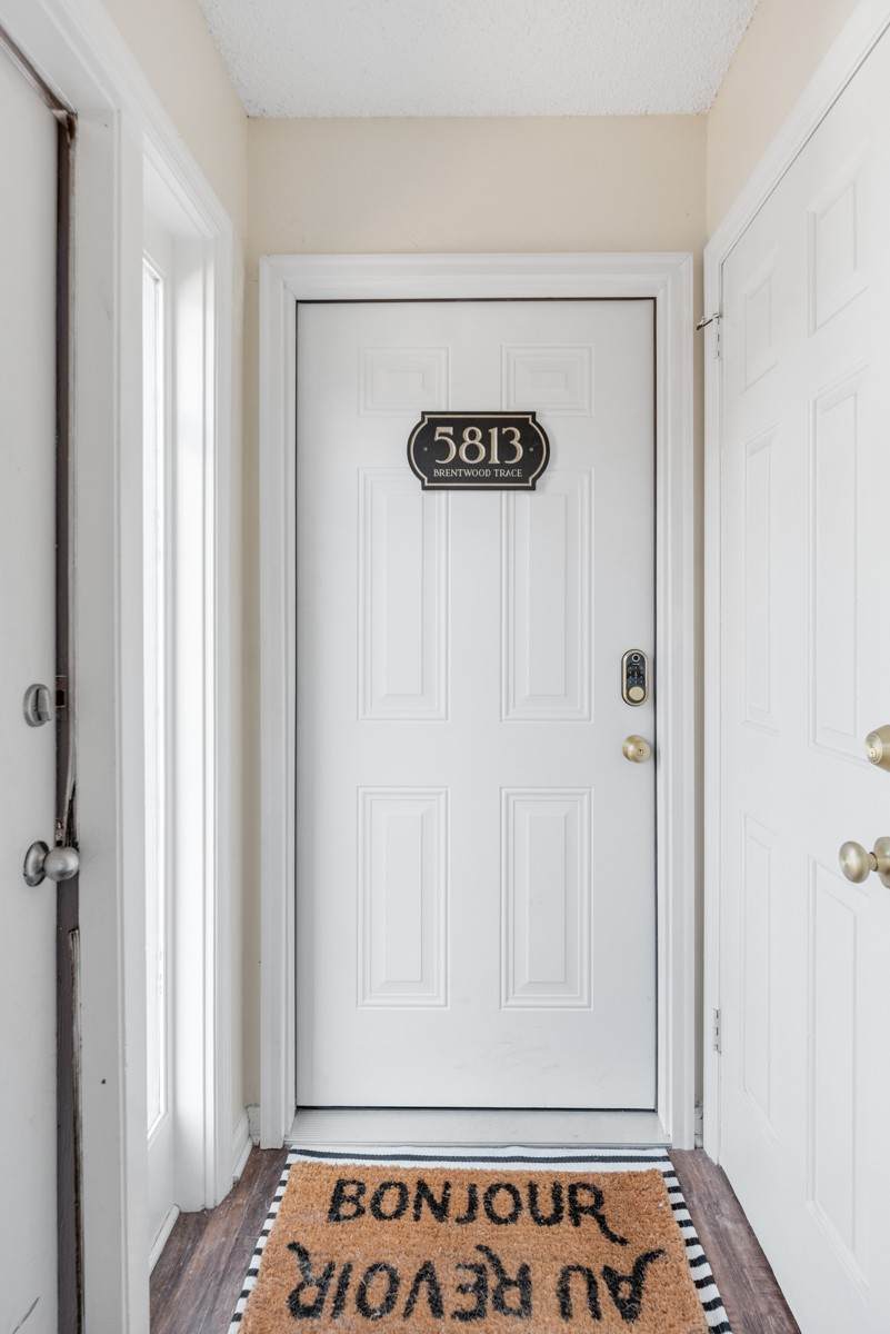 5813 Brentwood Trce - Photo 1