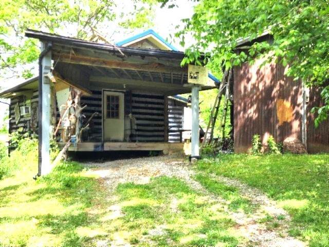 106 Log Home Ln - Photo 1