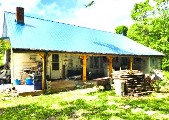 105 Log Home Ln - Photo 1