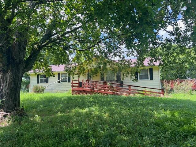 7569 Greenwood Rd - Photo 1