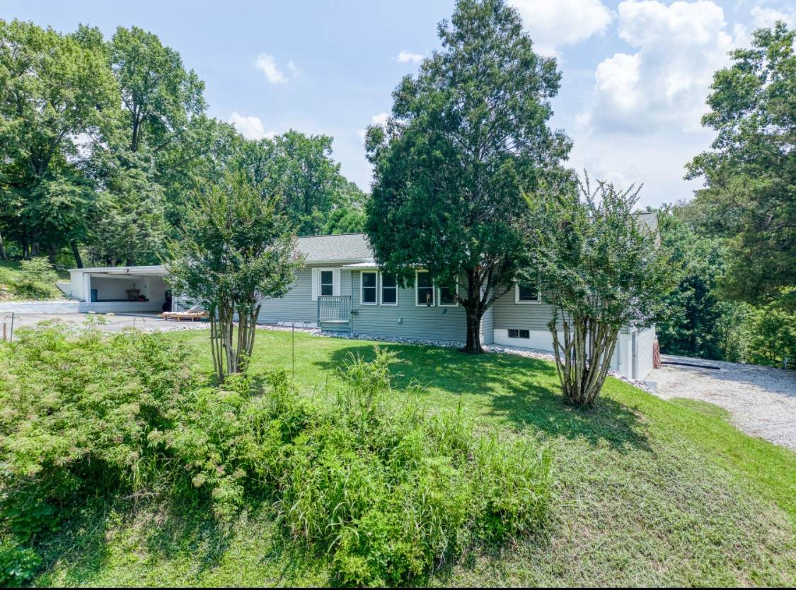 346 Luna Ln - Photo 1