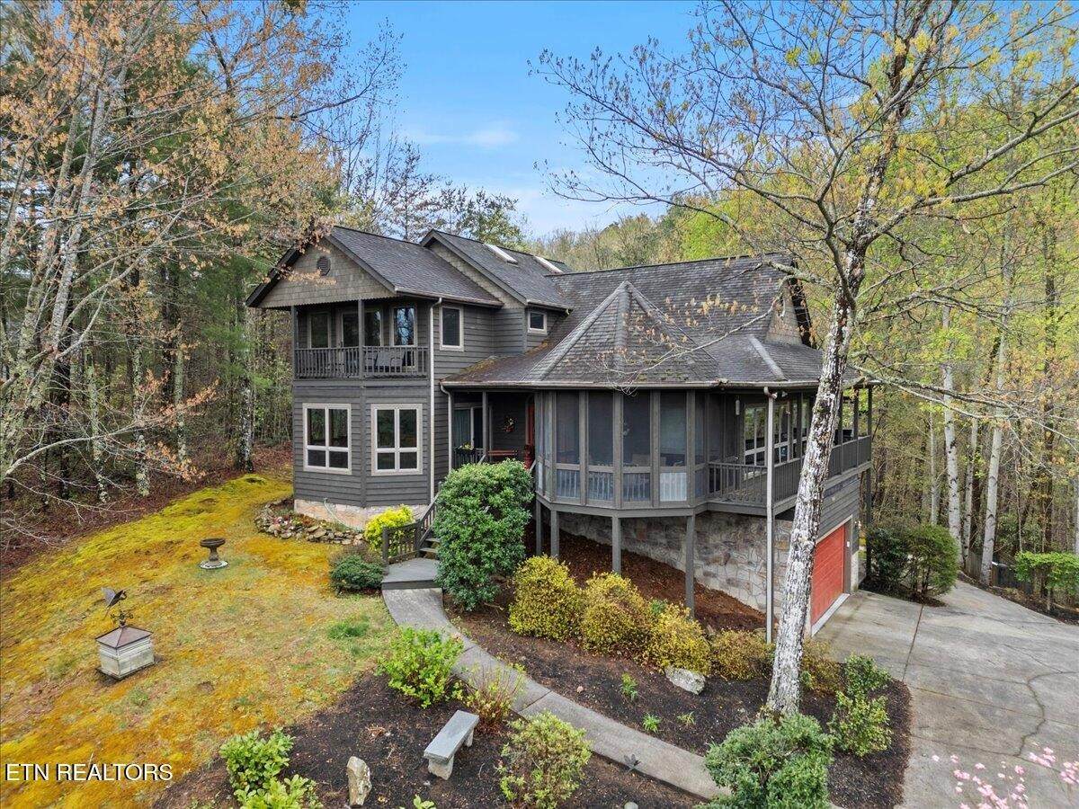 802 Stonegate Way - Photo 1