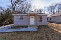 814 Lewis Ave - Photo 1