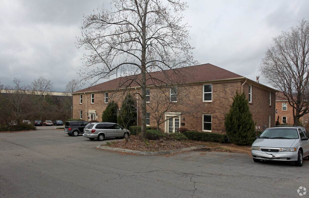 233 Wilson Pike Cir - Photo 1