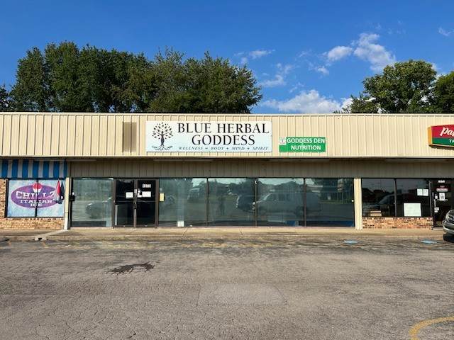 1573 Ft Campbell Blvd - Photo 1