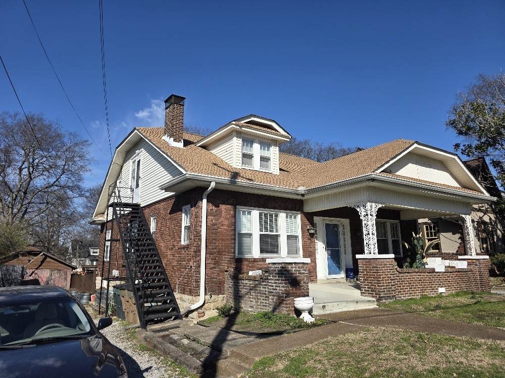 2112B Ashwood Avenue - Photo 1