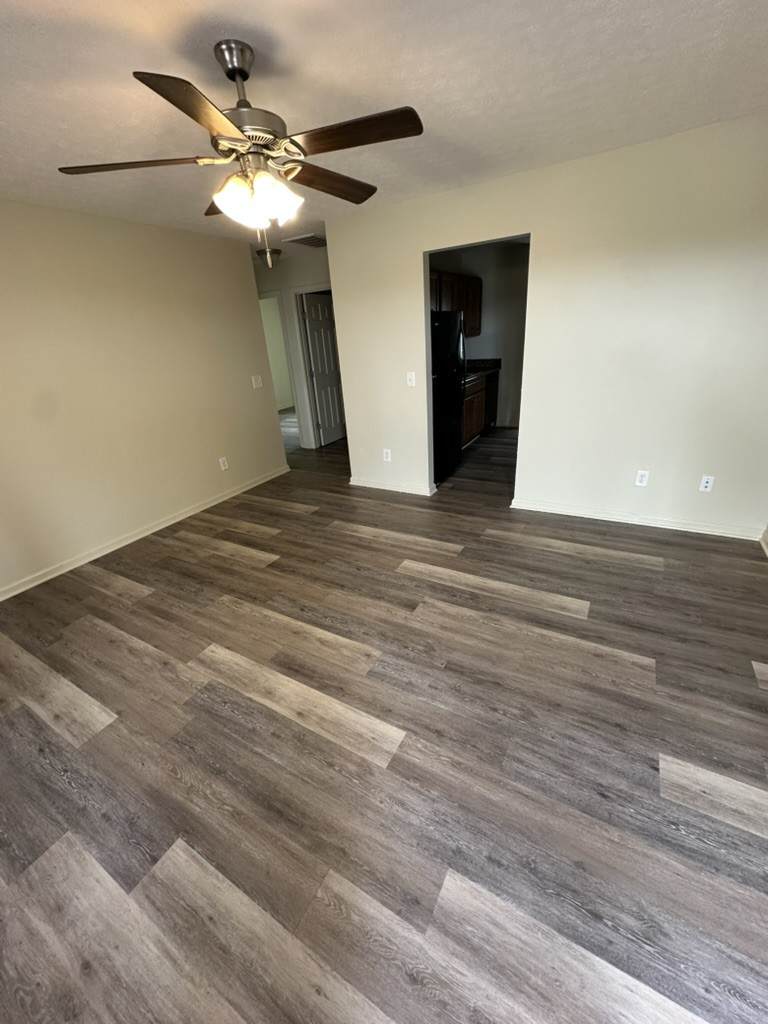 116 Ezra Court - Photo 1