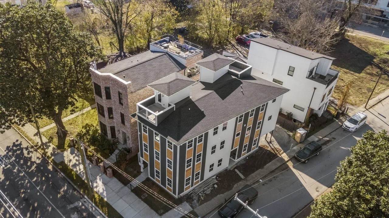 205 Mildred Shute Ave - Photo 1