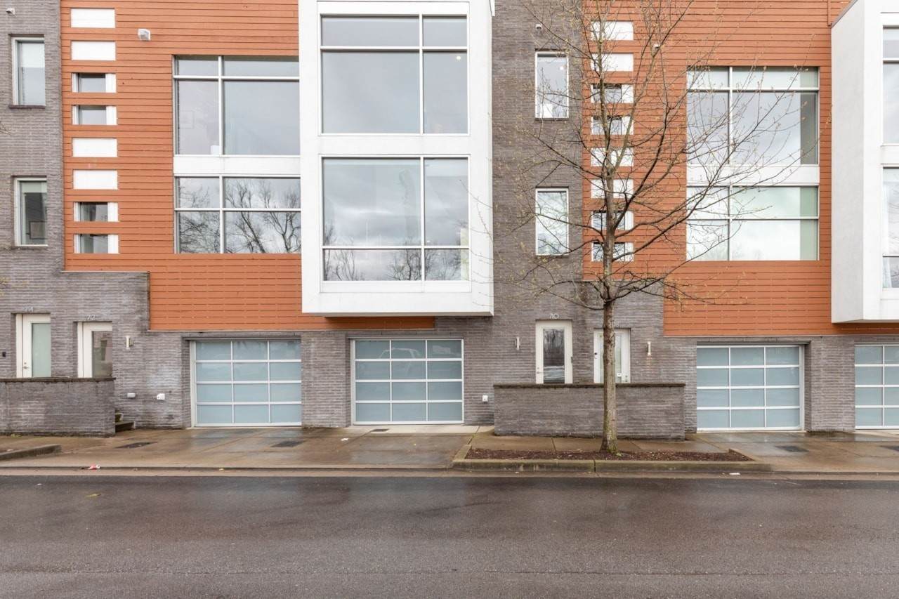 704 Strickland Dr - Photo 1