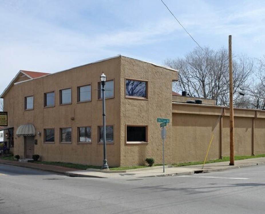 1513 Jefferson St - Photo 1