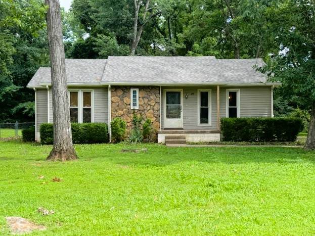699 Blazer Ave - Photo 1