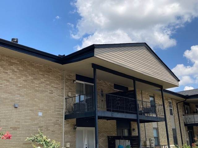4425 Westlawn Dr - Photo 1