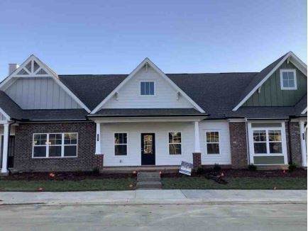 129 Calm Waters St - Photo 1