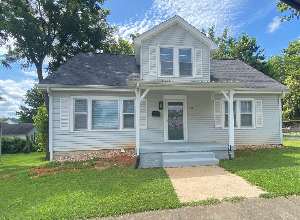 413 N Charlotte St - Photo 1
