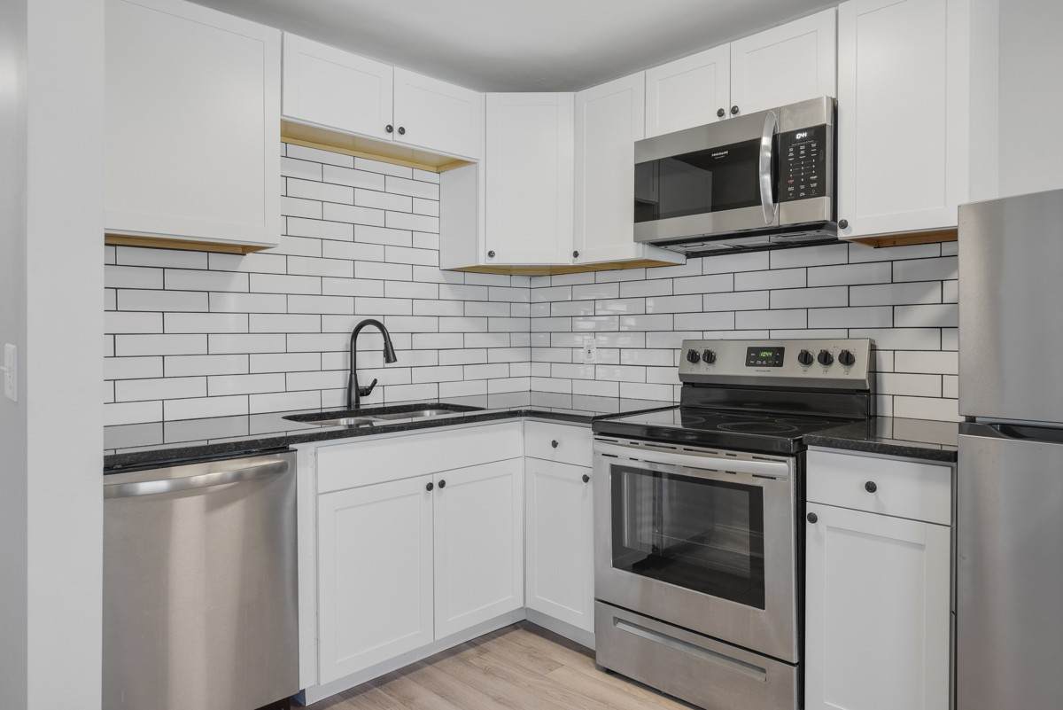 808 31st Ave - Photo 1