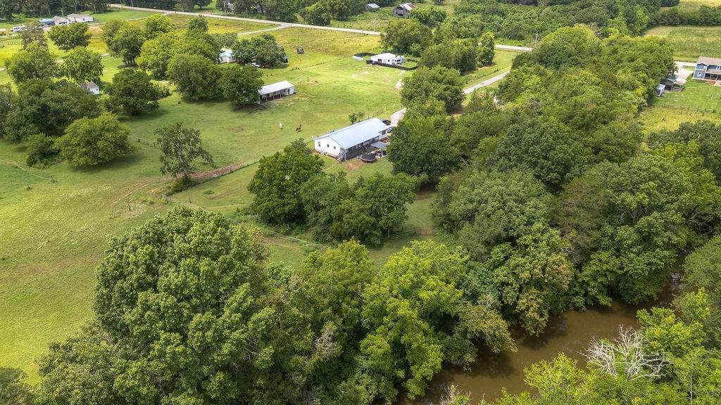 https://bt-photos.global.ssl.fastly.net/nashville/orig_boomver_1_RTC2946700-1.jpg