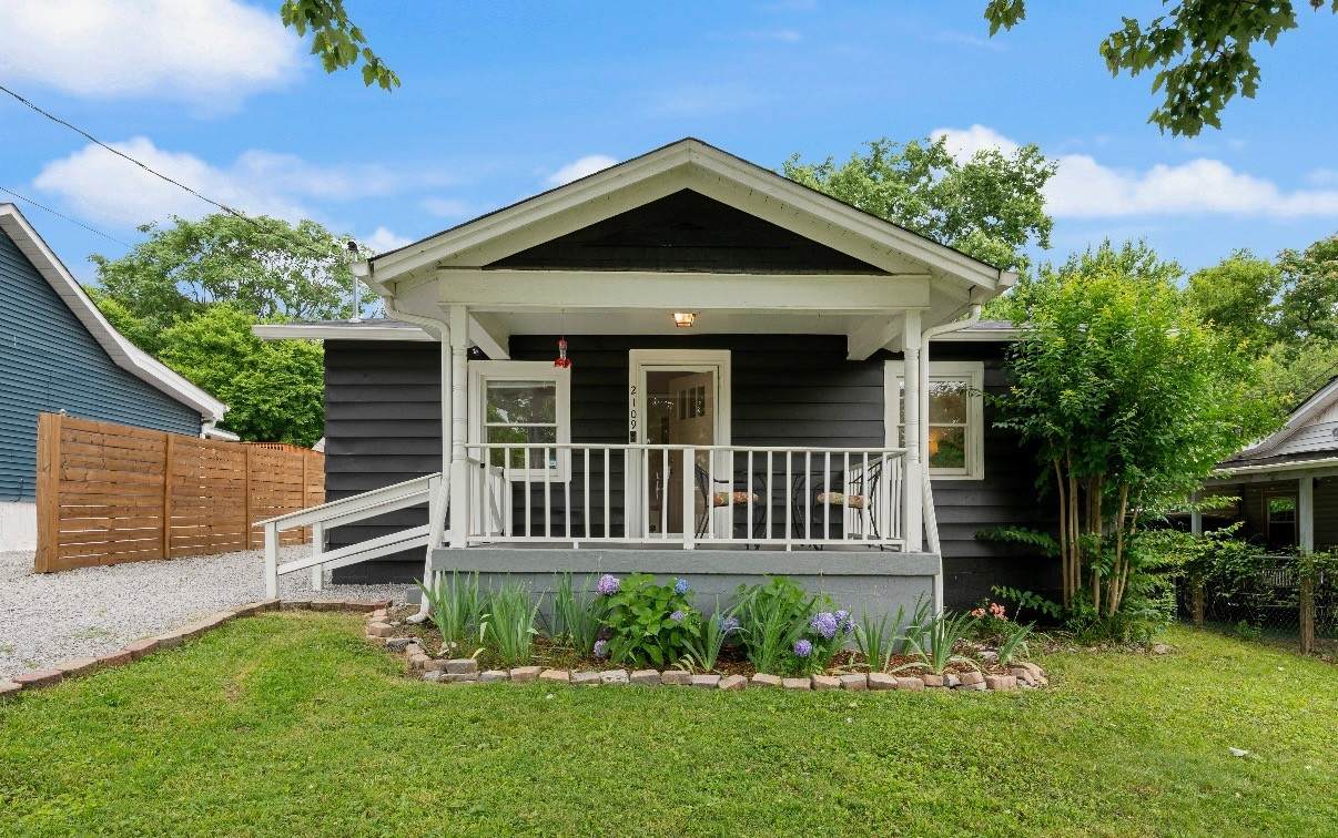 2109B Sadler Ave - Photo 1