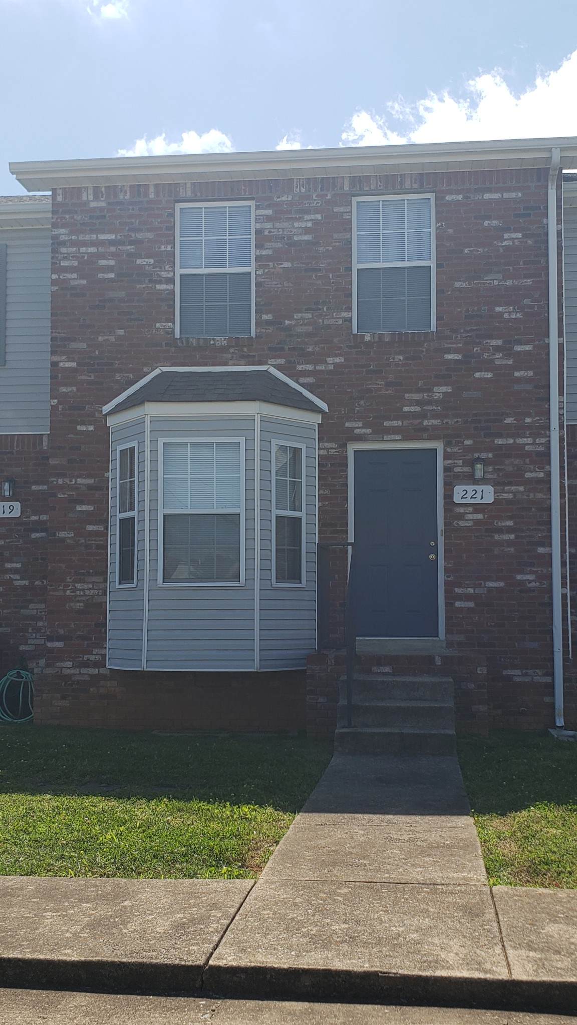 https://bt-photos.global.ssl.fastly.net/nashville/orig_boomver_1_RTC2957770-1.jpg
