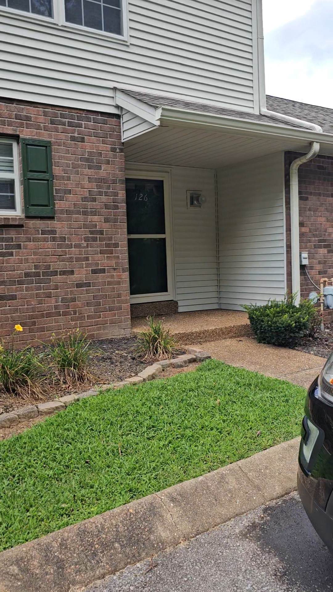126 Eastdale Ln - Photo 1