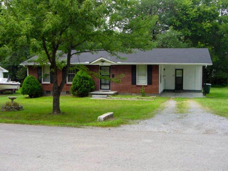 924 Oleander Dr - Photo 1