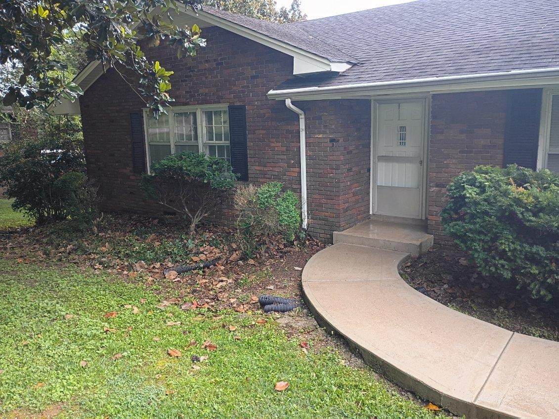 106 Sunset Dr - Photo 1