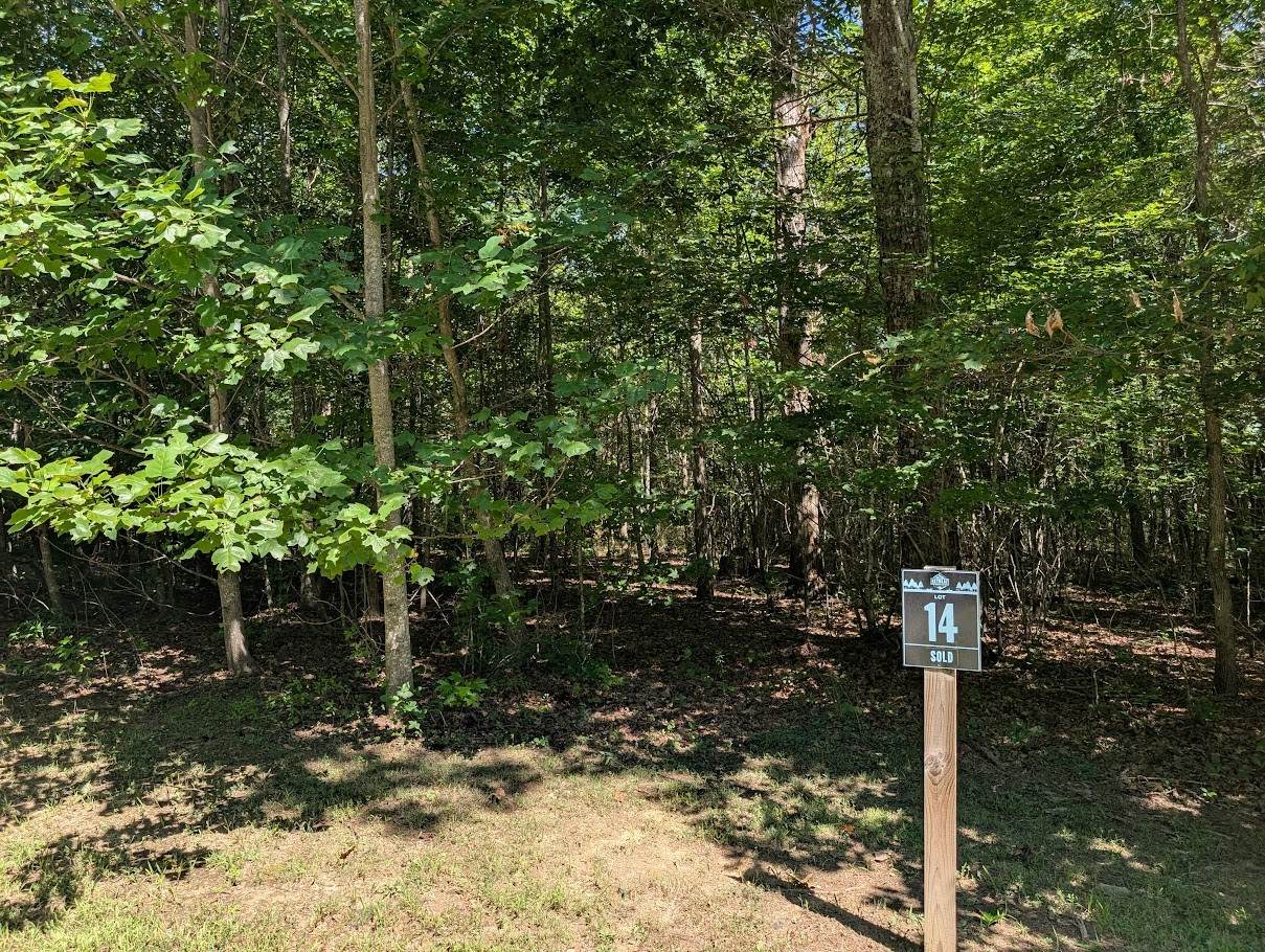 140 Sunset Bluff Way - Photo 1