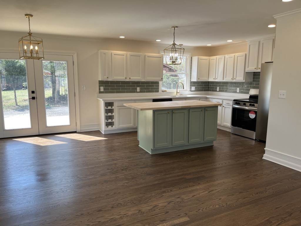 623 Dunston Dr - Photo 1