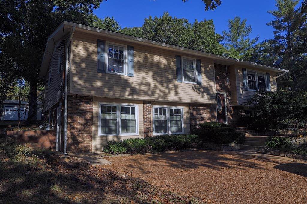 122 Dylark Dr - Photo 1