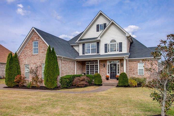 1040 Pittman Dr - Photo 1