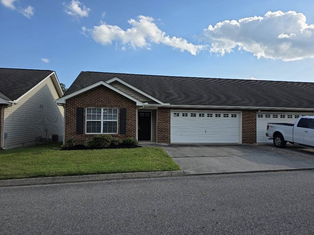 5828 Metropolitan Way - Photo 1