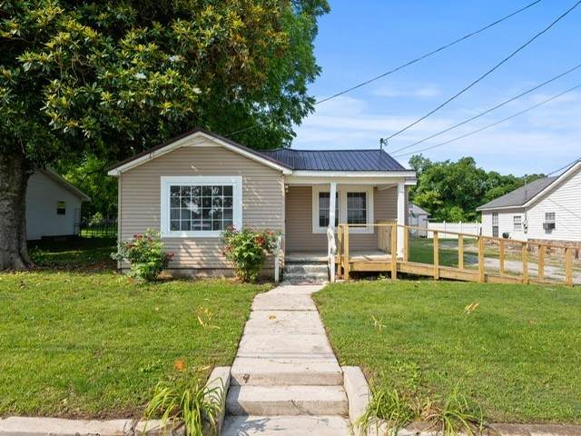 313 Tennessee Ave - Photo 1