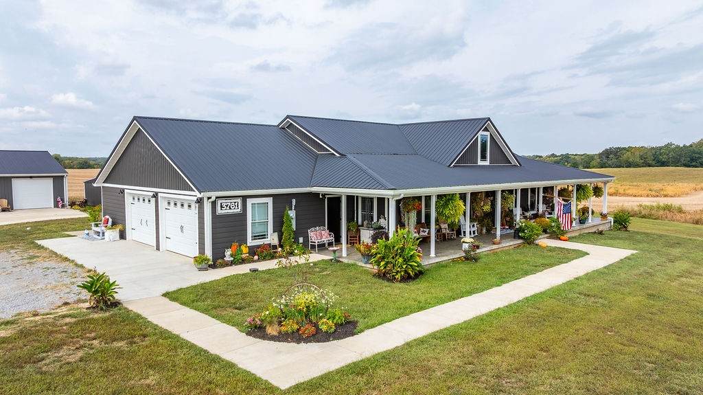 3761 South Rd - Photo 1