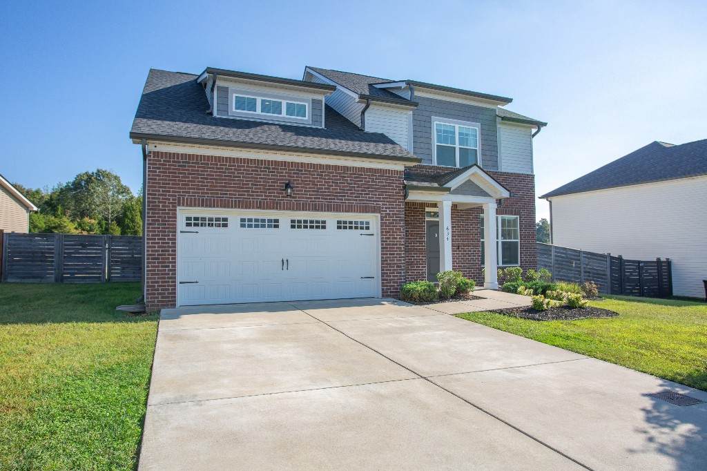 634 Whirlaway Dr - Photo 1