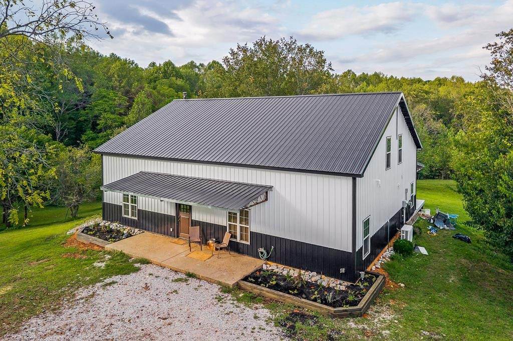 1425 Moodyville Loop - Photo 1