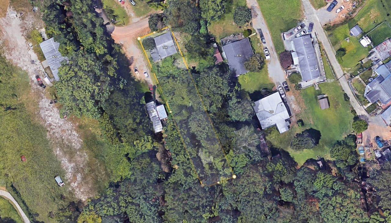 744 Town Creek Cir - Photo 1