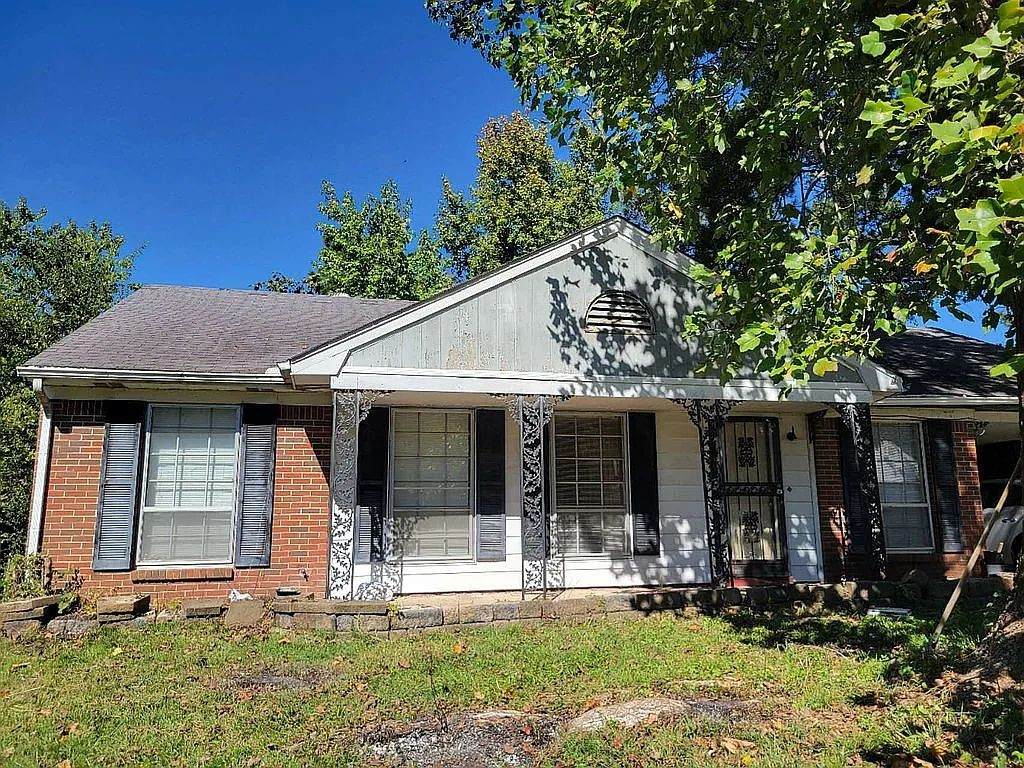 2176 Burnham Cv - Photo 1