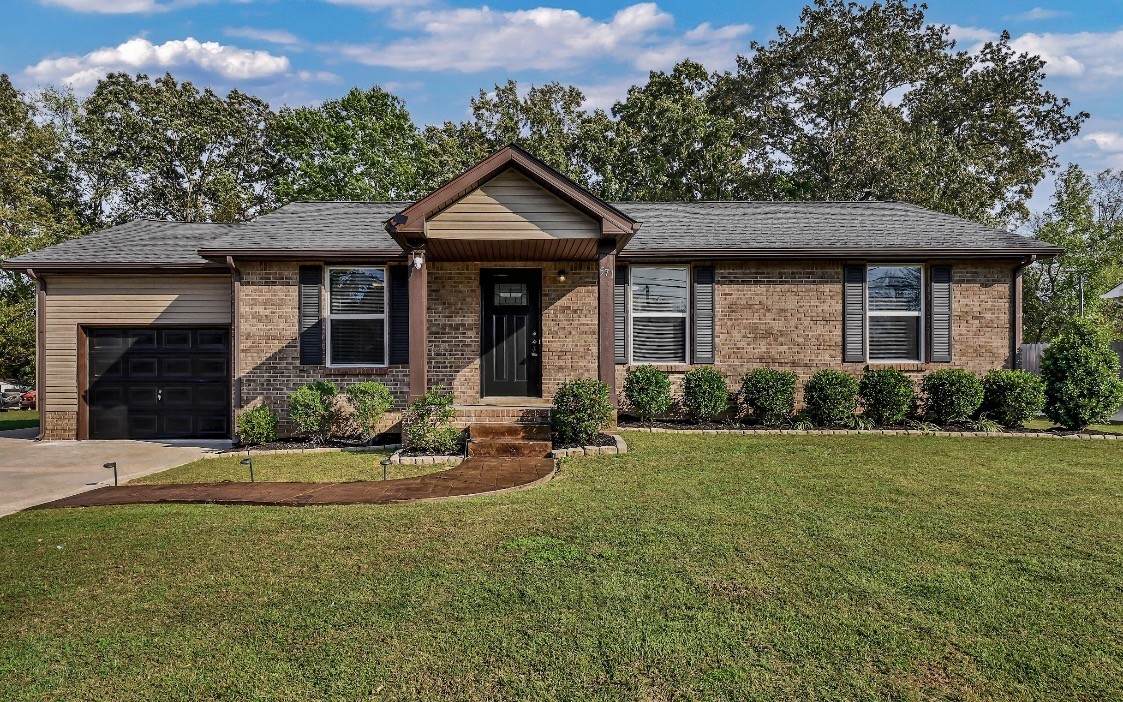 571 Donna Dr - Photo 1