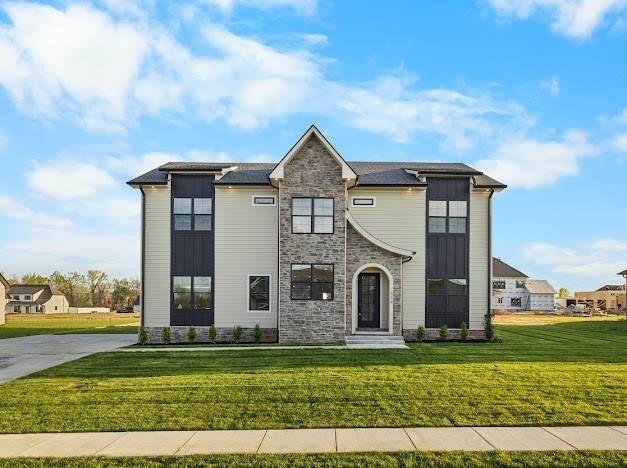 339 Ellington Dr - Photo 1