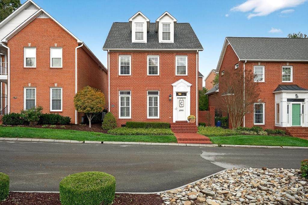 1064 Sugarhill Pl - Photo 1