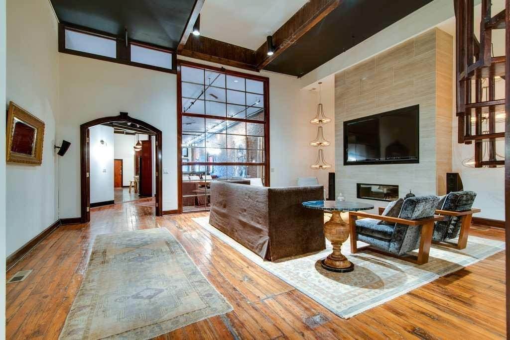 112 2nd Ave - Photo 1