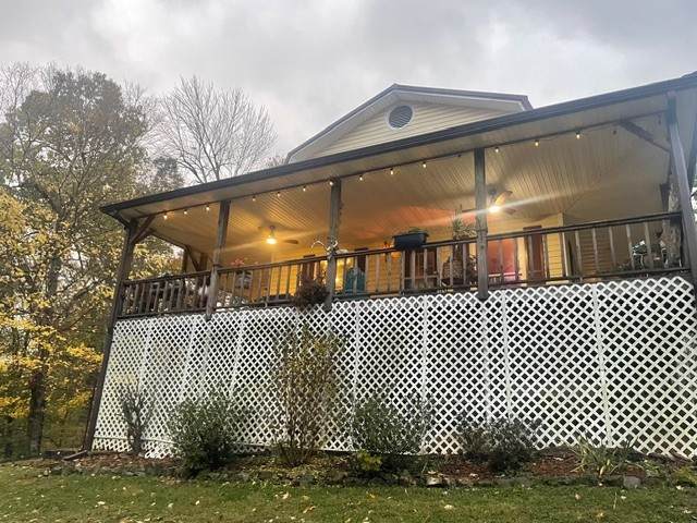 85 Lakeview Ln - Photo 1