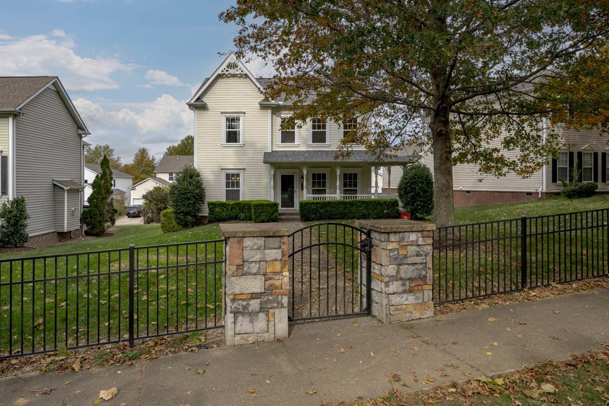 1530 Liberty Pike - Photo 1