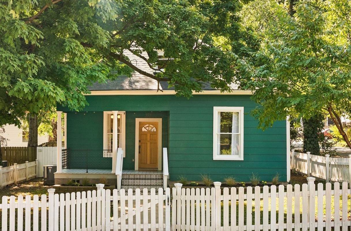 477 Morton Ave - Photo 1