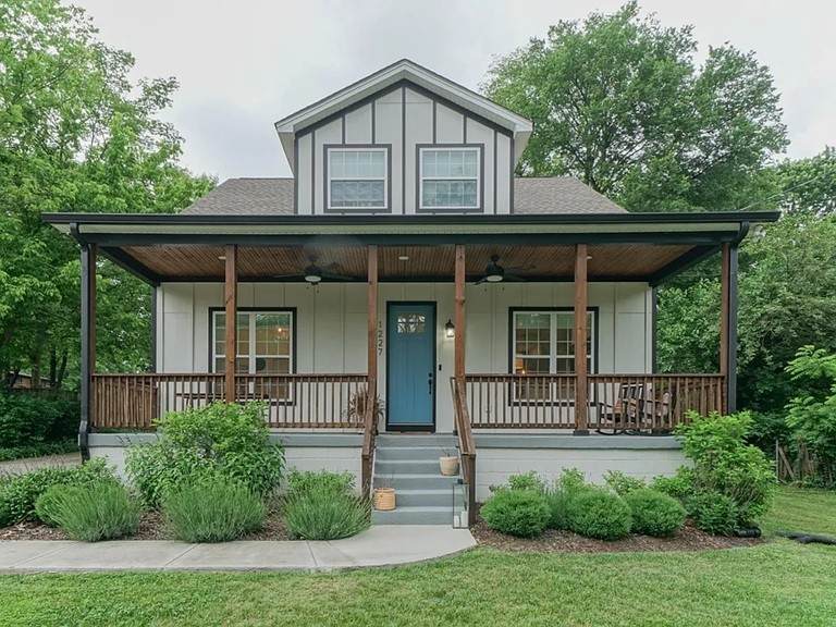 1227 Mcalpine Ave - Photo 1