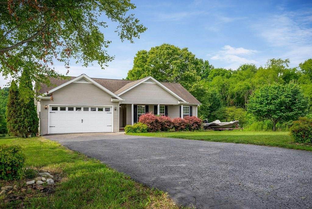 3435 Northwind Dr - Photo 1