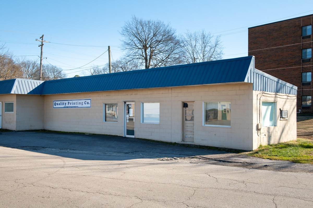141 E Eastland St - Photo 1