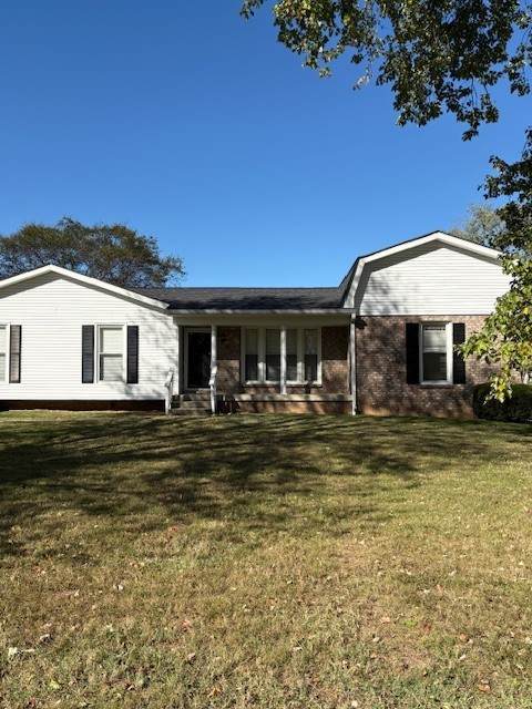 203 Maple Way - Photo 1